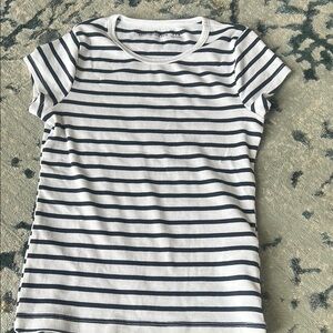 Abercrombie Kids White and Blue Short Sleeve Tee